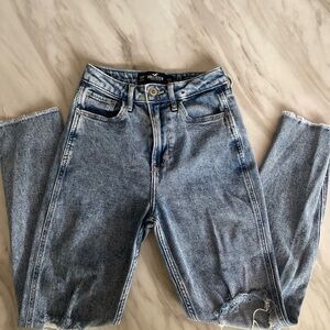 Hollister High Rise Blue Jeans
